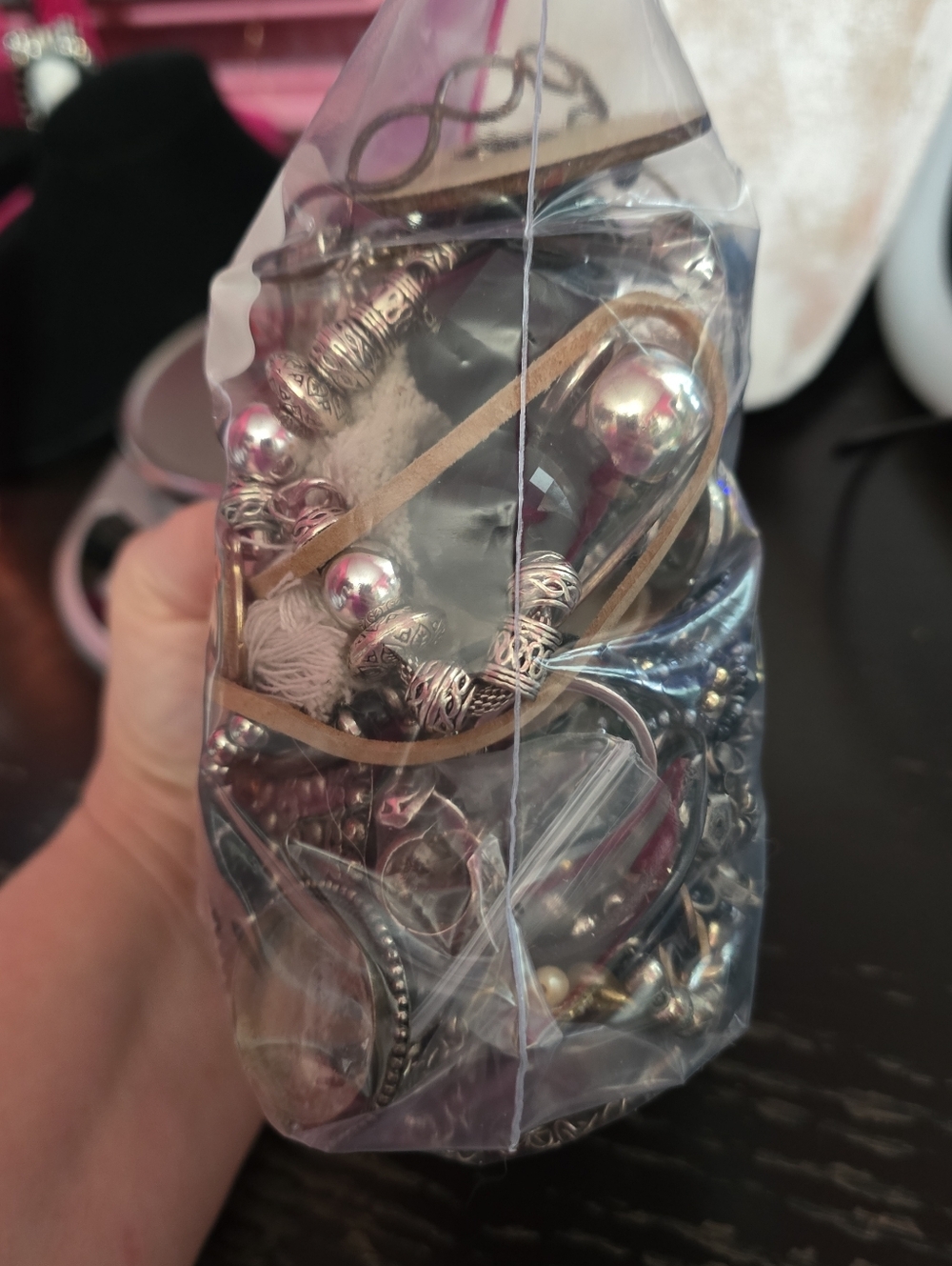 Junk Craft Broken Jewelry Bundle Purp8723 2.15 Lbs - Picture 2 of 6